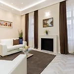 Cozy Dream In The Absolute Center *