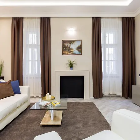 Cozy Dream In The Absolute Center Apartment