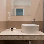 Cozy Dream In The Absolute Center
